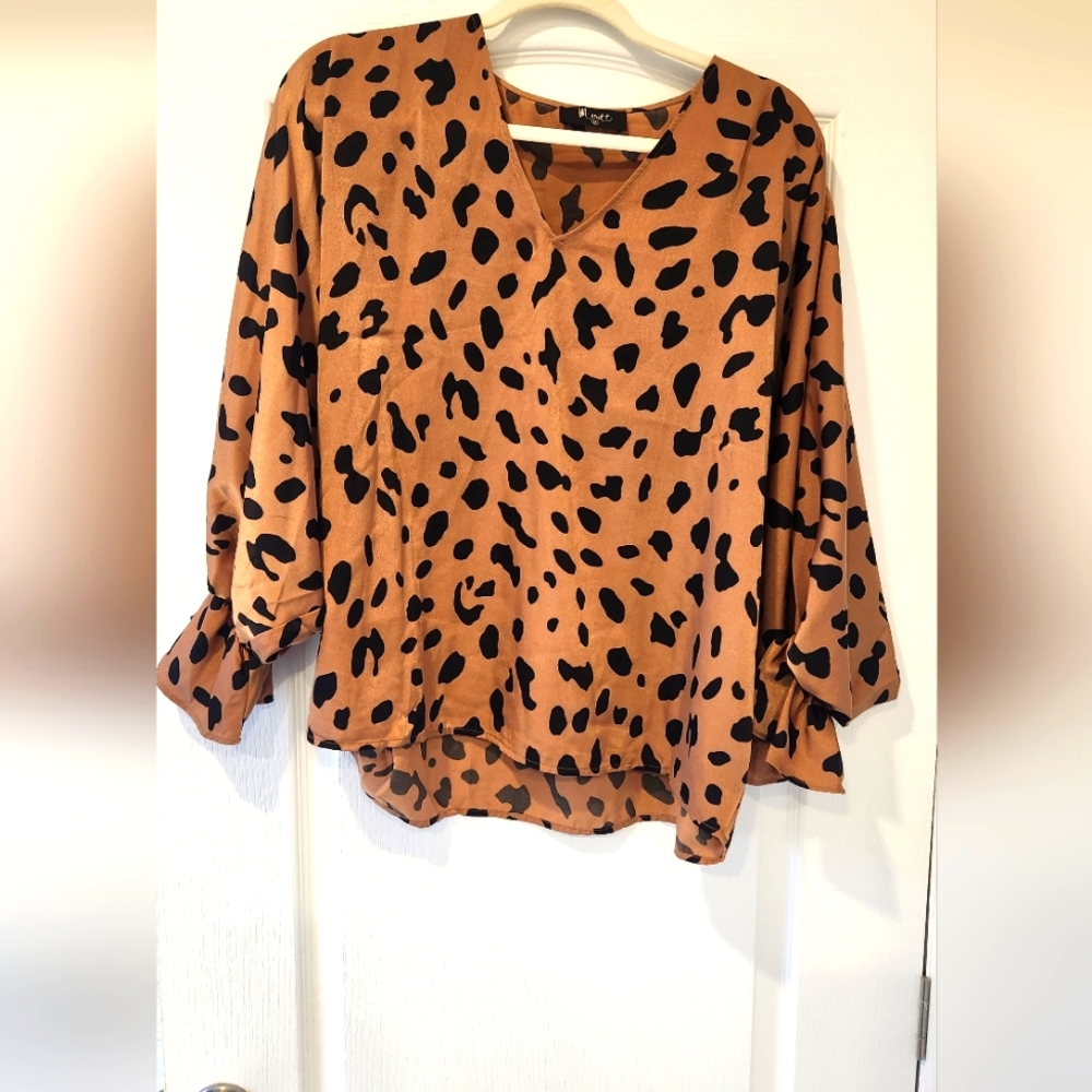 Meritt women's blouse size M EUC